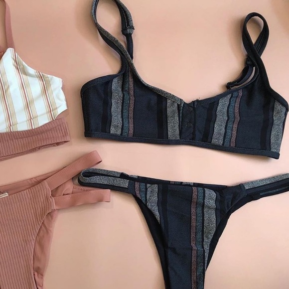 TAVIK ⚡️ NWT underwire top - Picture 2 of 10